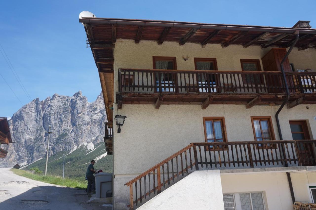 Cadin Apartment Cortina d'Ampezzo Exterior photo